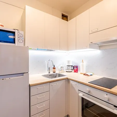 In The Center Free Private Parking With Heating Plug 아파트 *