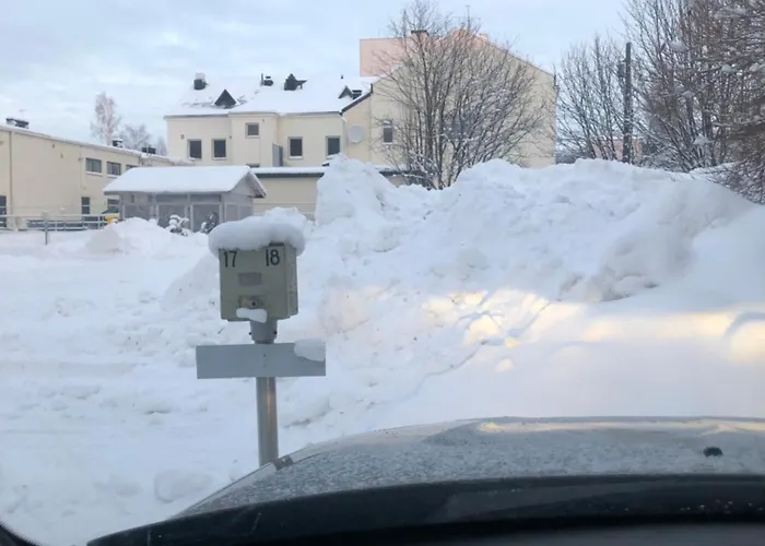 In The Center Free Private Parking With Heating Plug